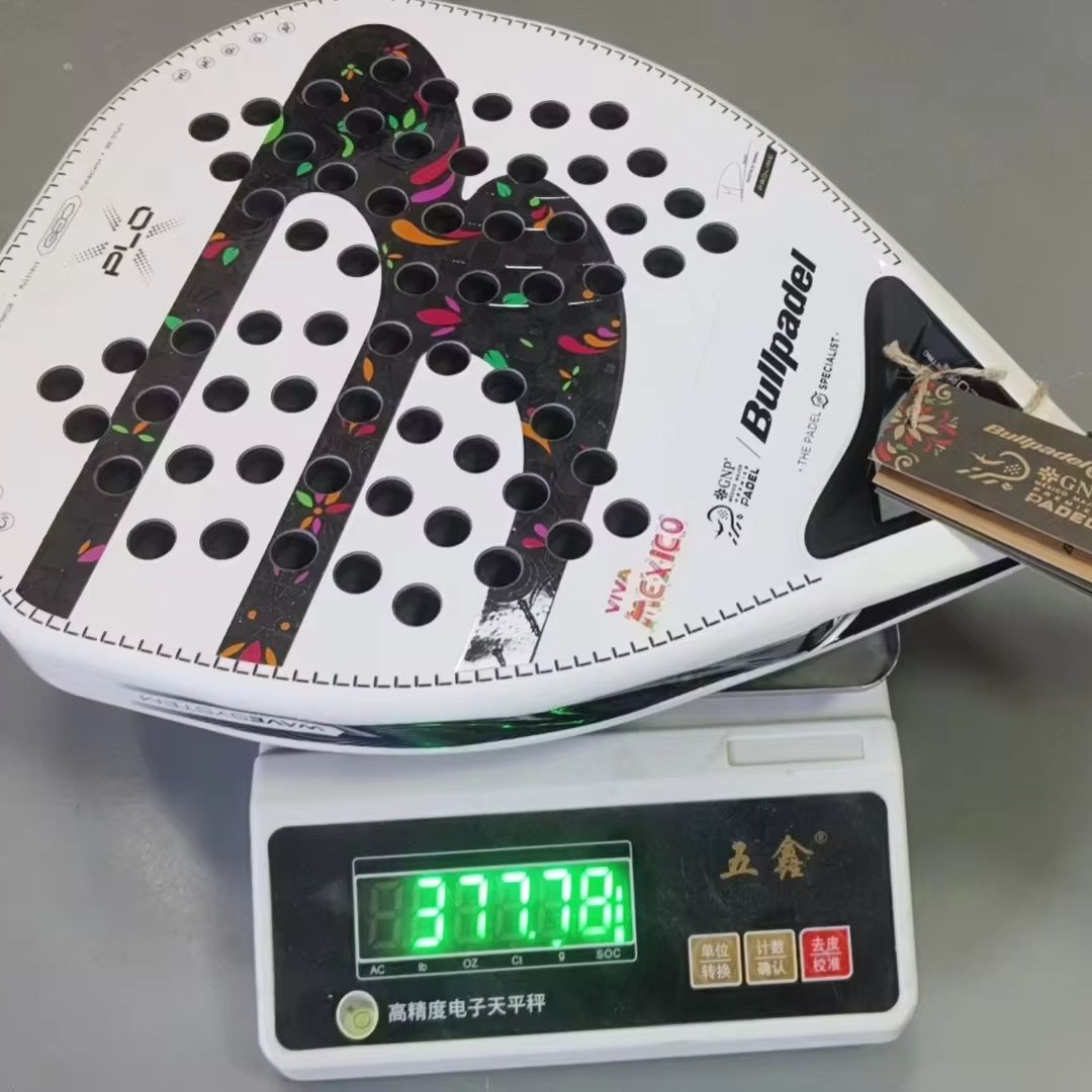 ไม้แพเดล Bullpadel รุ่น 12K คา - Badminton Racket Carbon บทวิจารณ์และราคา